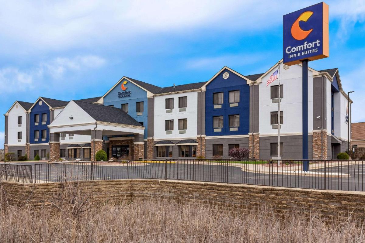 Comfort Inn & Suites Kenosha-Pleasant Prairie - Housity