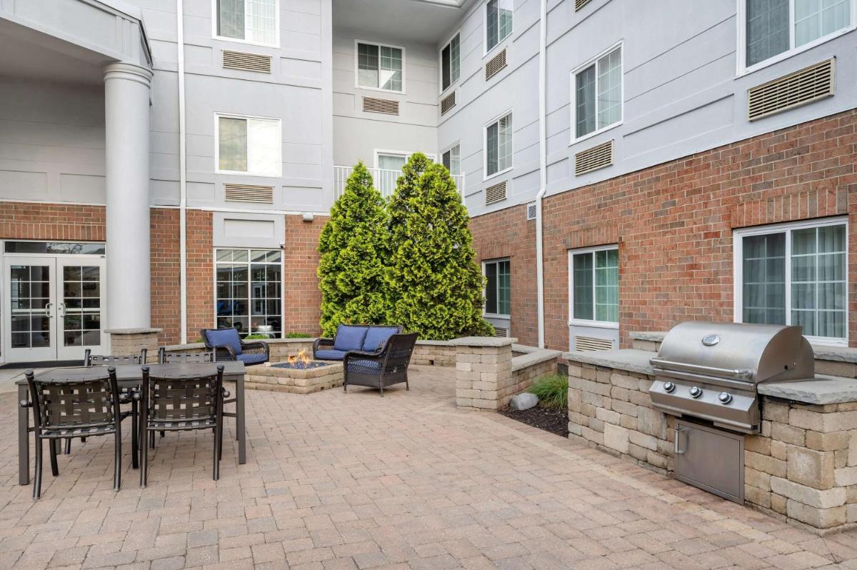 Hilton Vacation Club Varsity Club South Bend, IN - Housity
