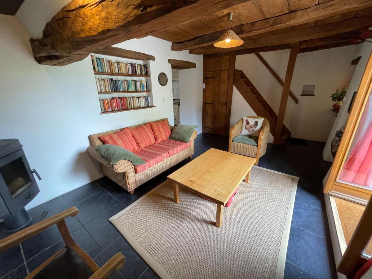 Gite, Close To Hautecombe Abbey, Lac du Bourget - Housity