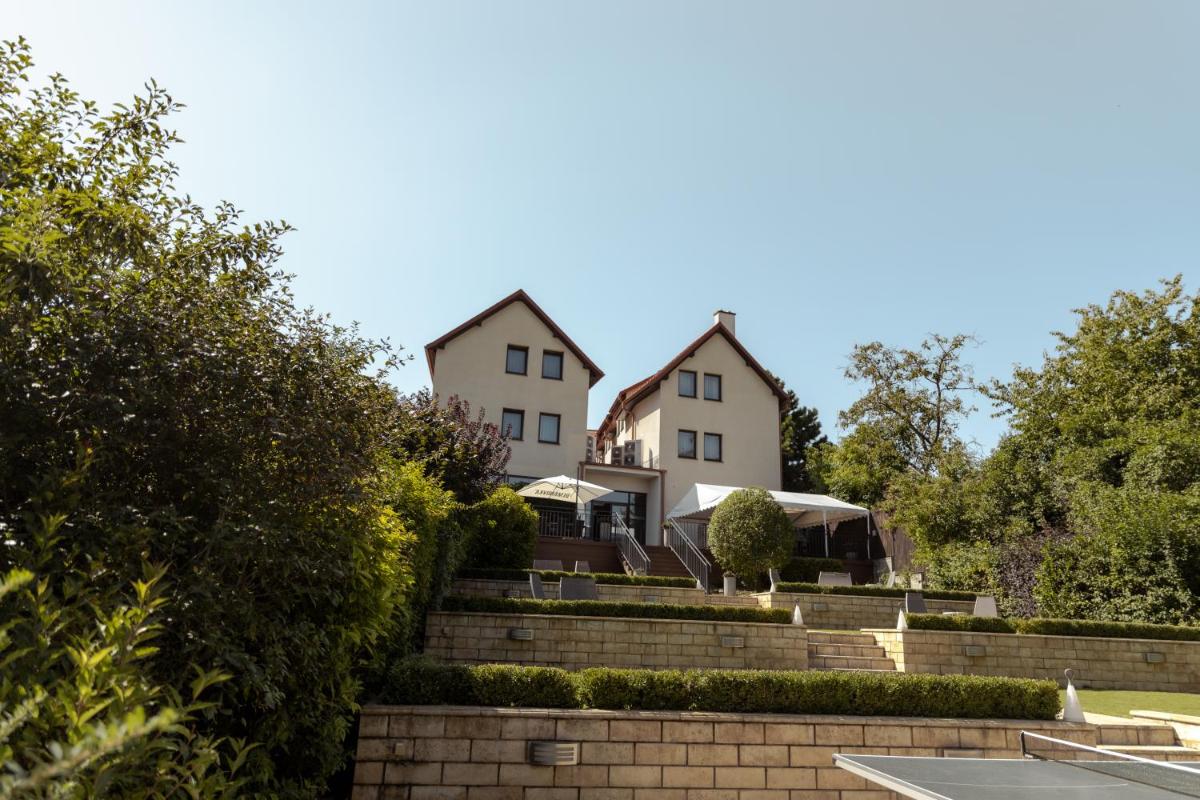 Hotel BELASSI - Hizvo