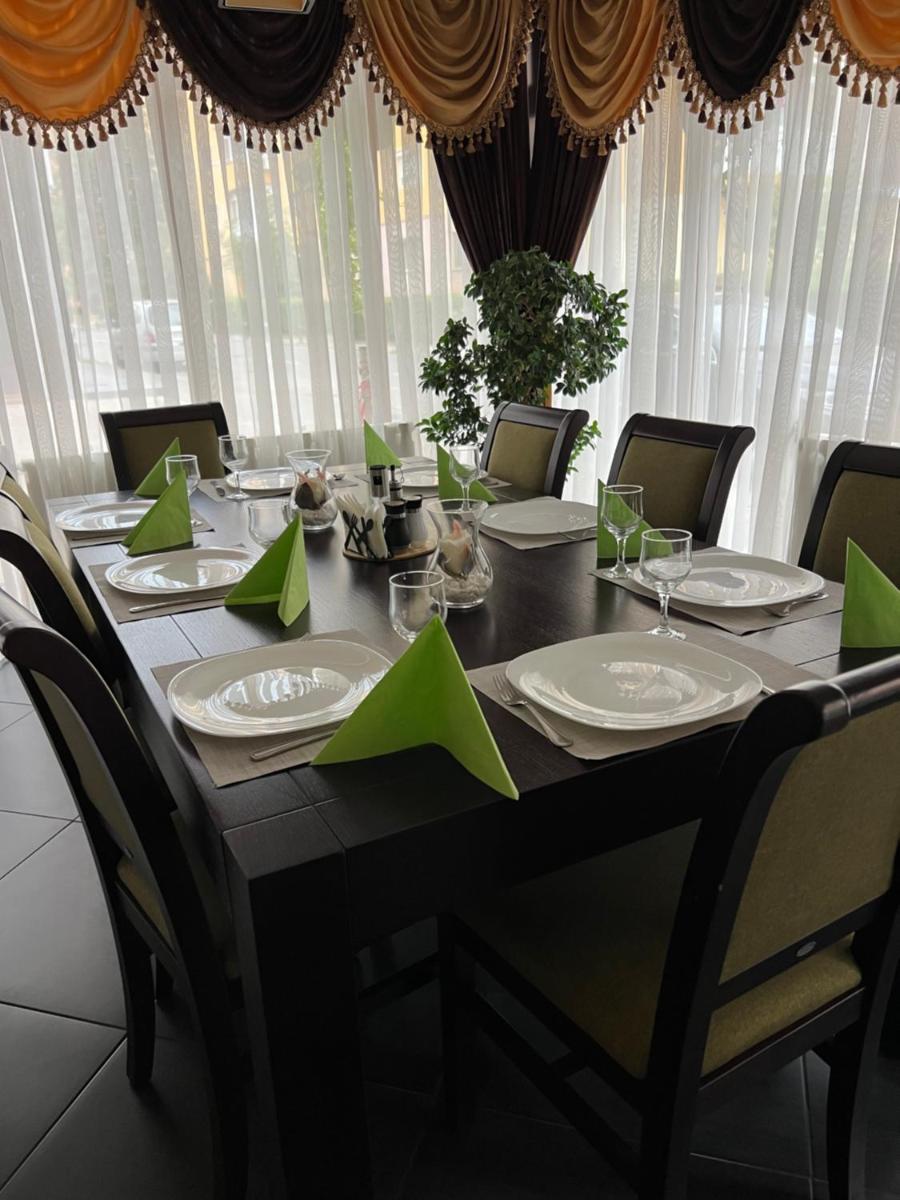 Hotel Palace - Housity