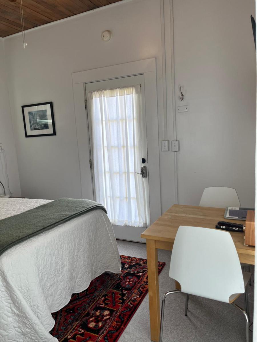 Dragonfly Cottage 1 of 5 listings downtown - Housity