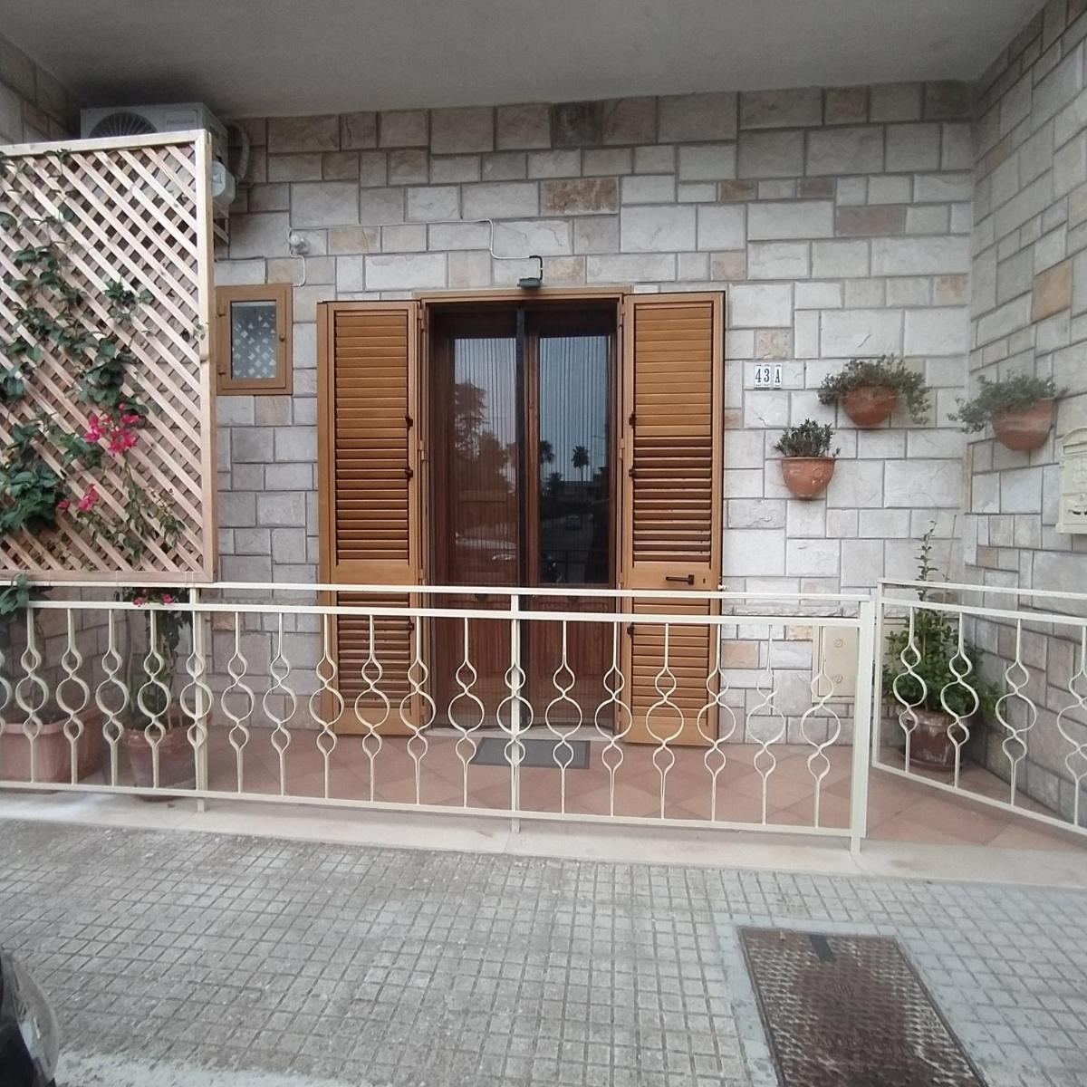 Suitetrails - La casetta con cortile
