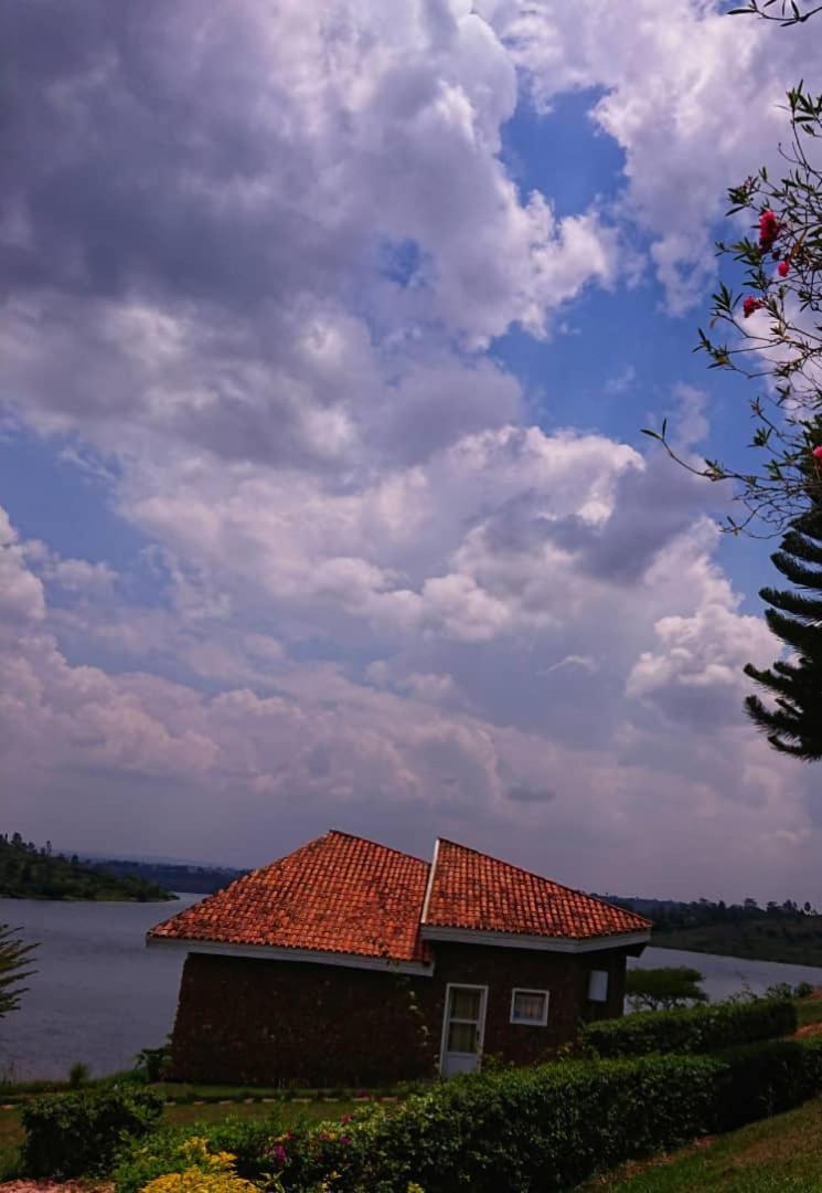 Muhazi Beach Resort Ltd - Housity