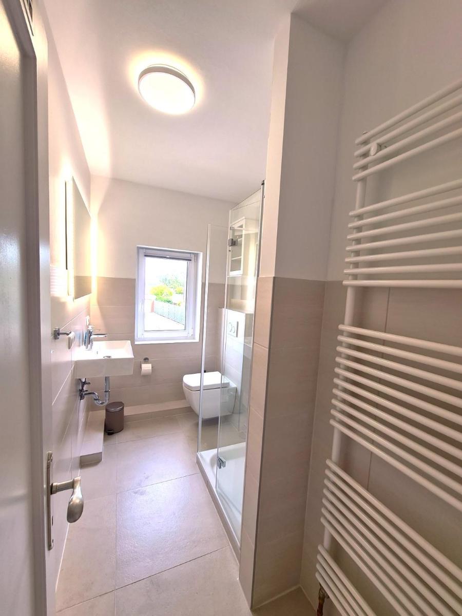 Schönes Ferienhaus, bis 6 Pers, zentral gelegen - Housity