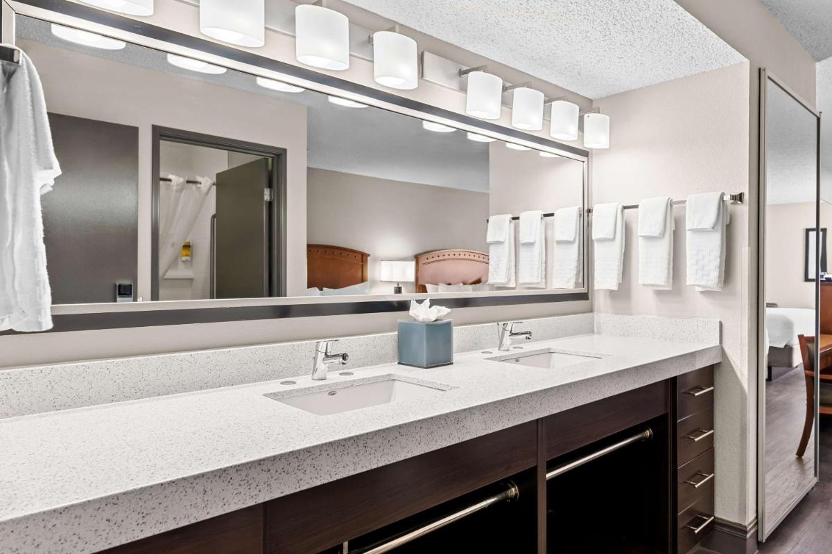 Best Western Plus At Lake Powell - Housity