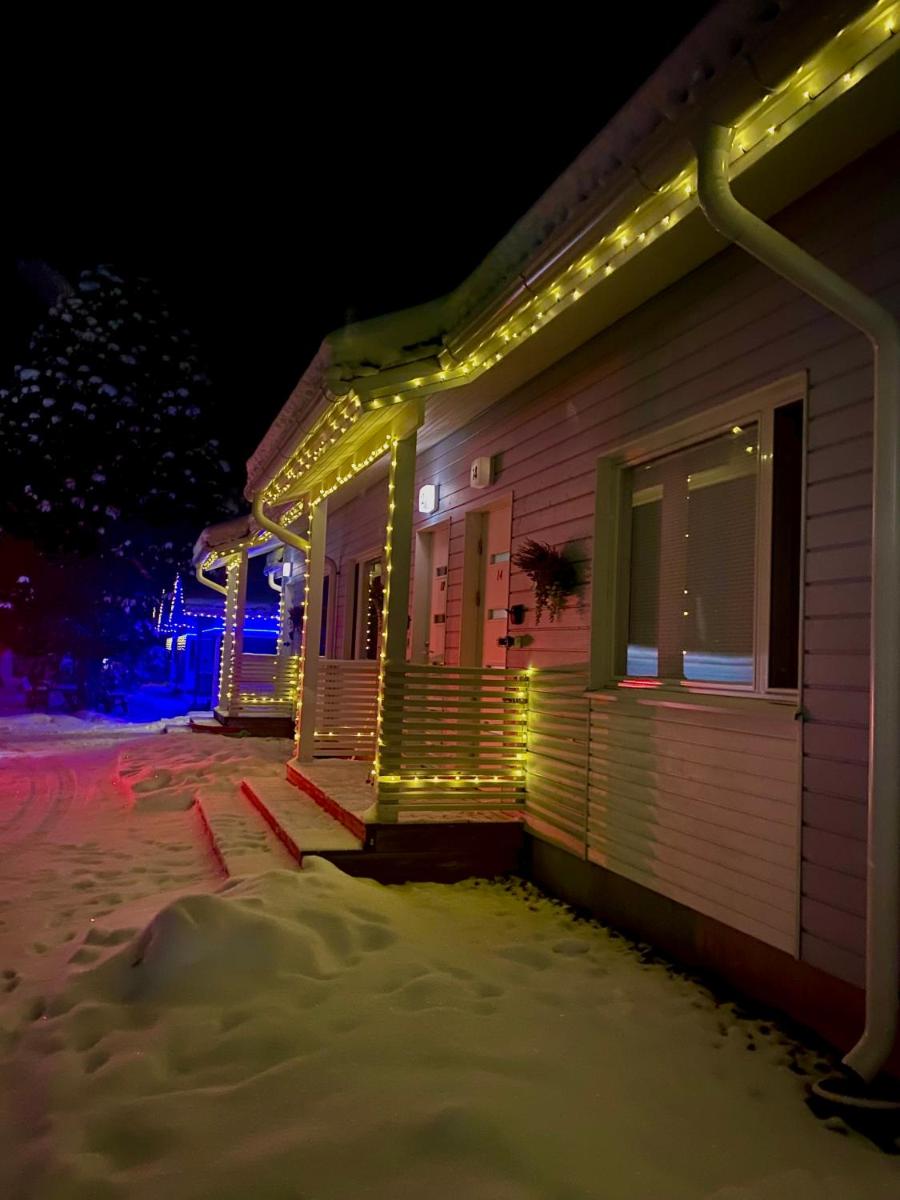 Arctic Resort Delight - Housity