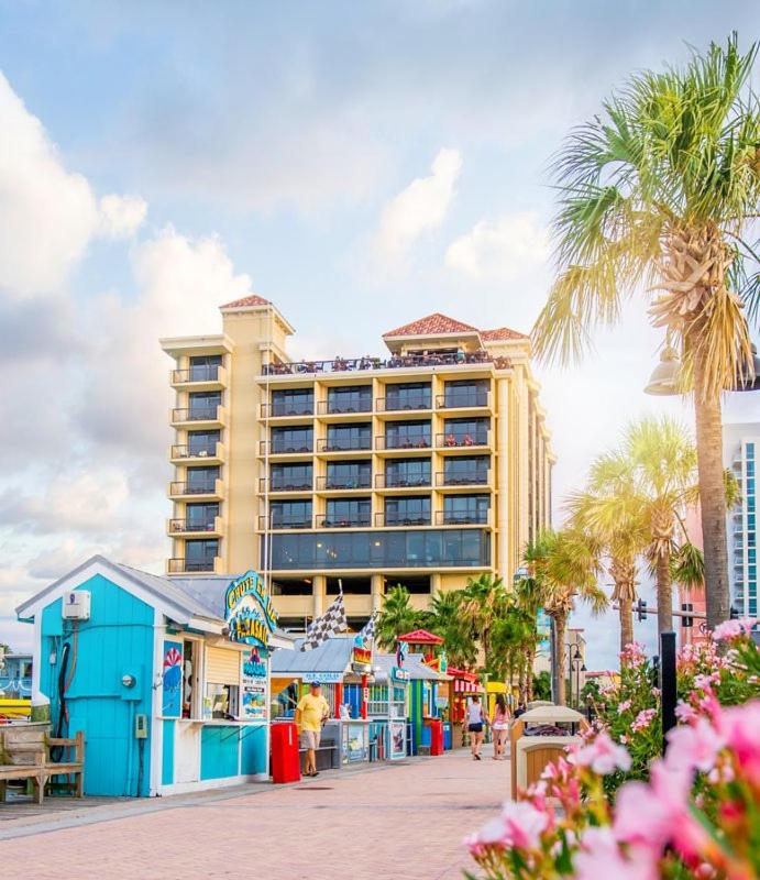 Pier House 60 Clearwater Beach Marina Hotel - Housity