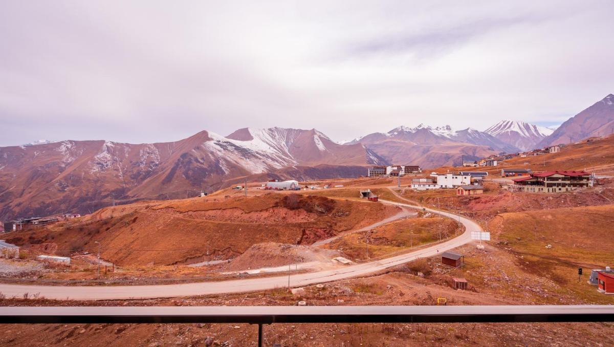 GVC New Gudauri Alpic Mountain view - Housity