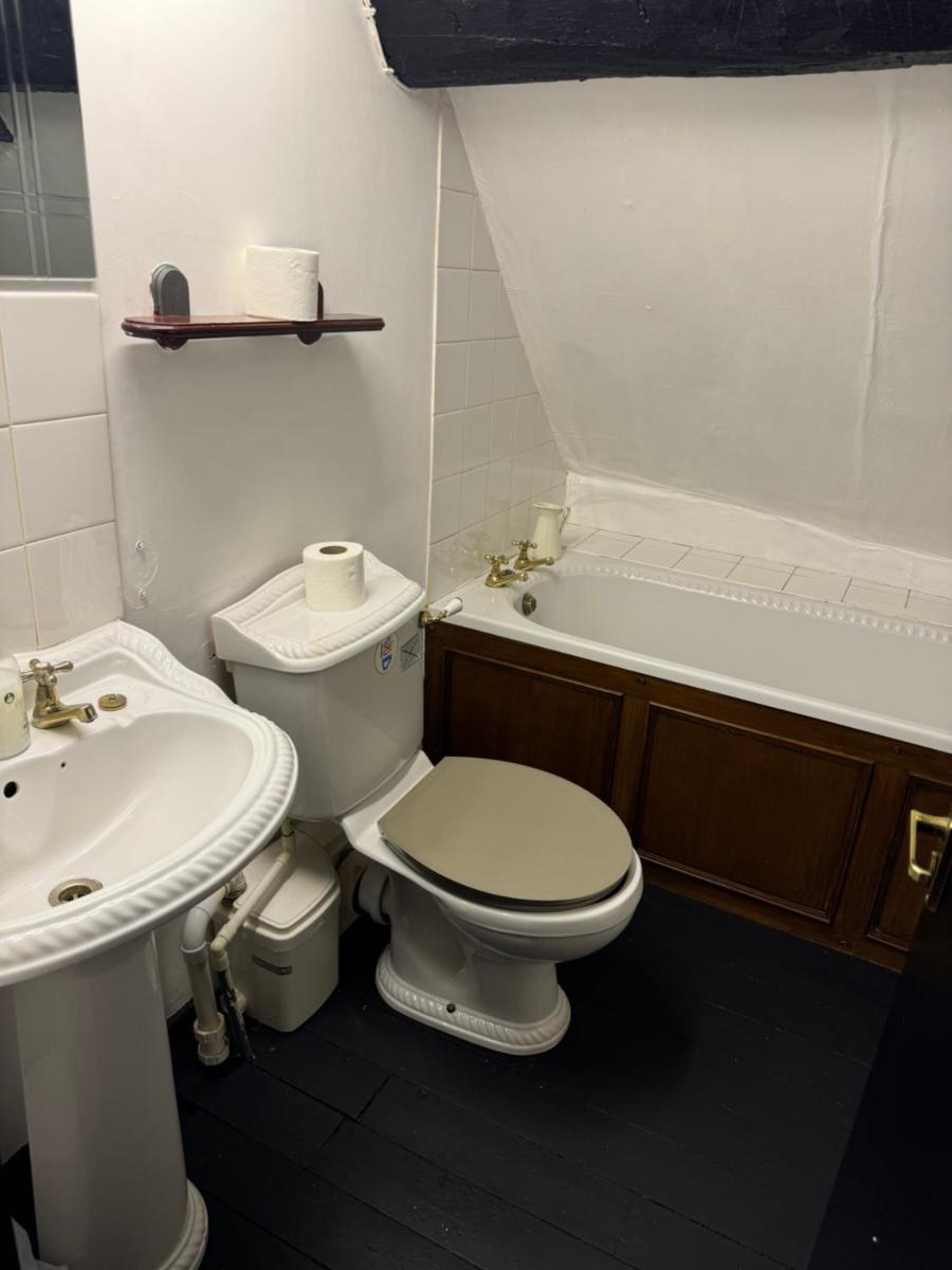 Bassa Villa - Housity