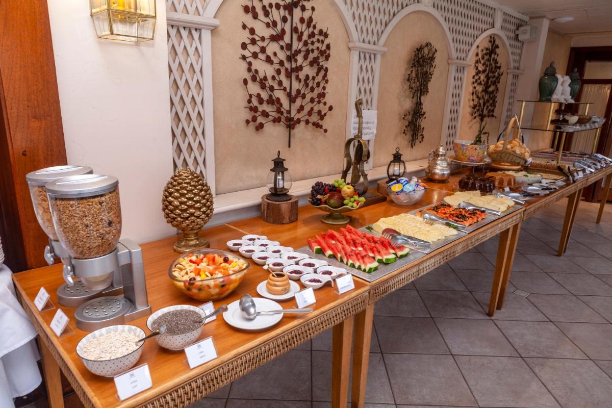Le Suisse Elegance Hotel - Housity