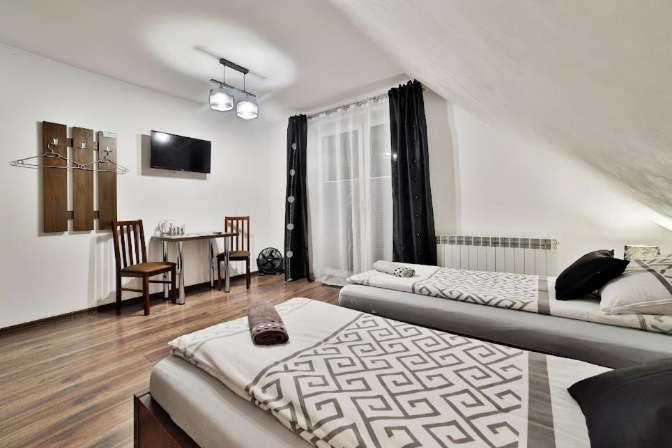 Noclegi u Nawary - Housity