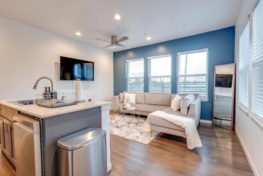 1 BR 1 BA Luxury - Museum District & Downtown HTX - Housity