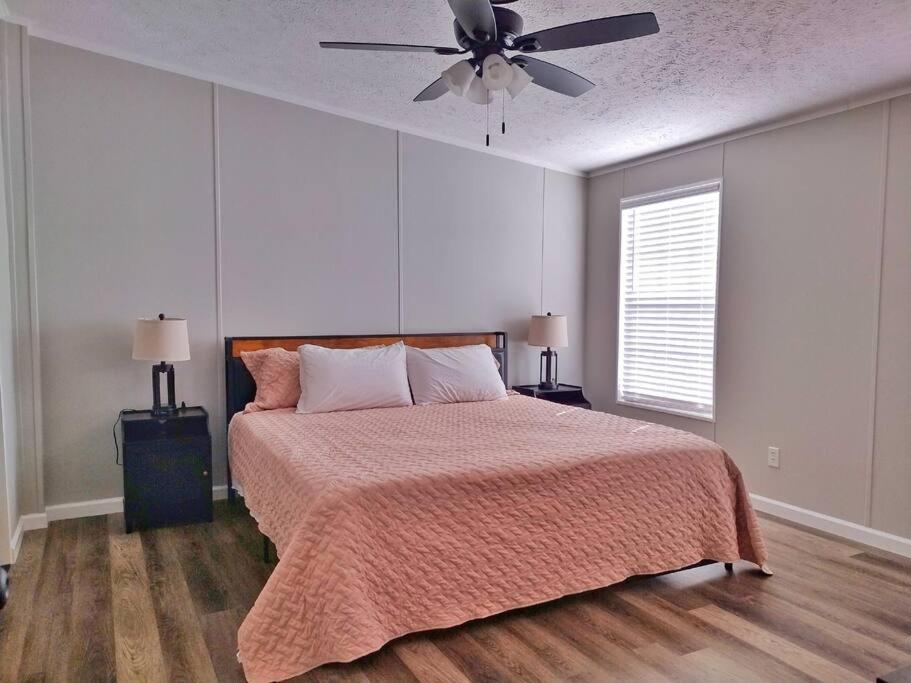Backwoods Milton House 3BR&2bath - Housity