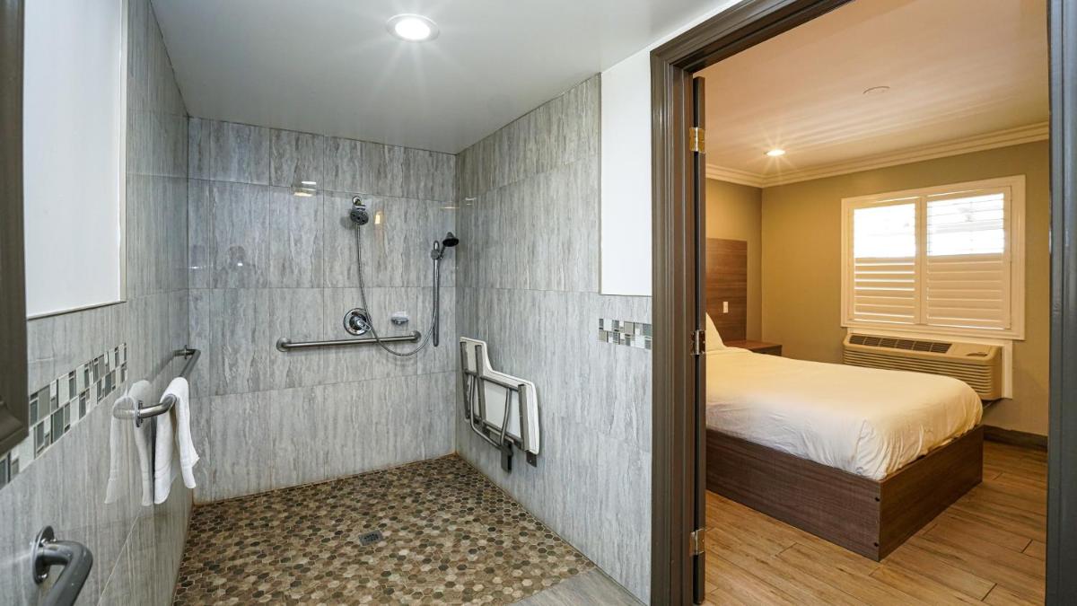 Americas Best Value Inn, Antioch - Housity