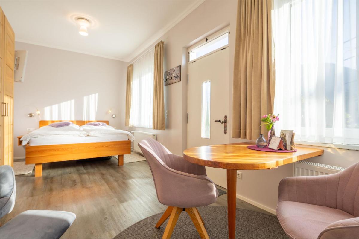Haus Christina - Romantik Suite - Housity