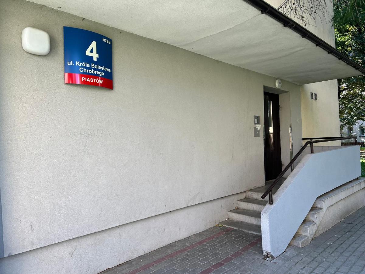 ETNA 2 - Parter- Rzeszów , Chrobrego - Housity