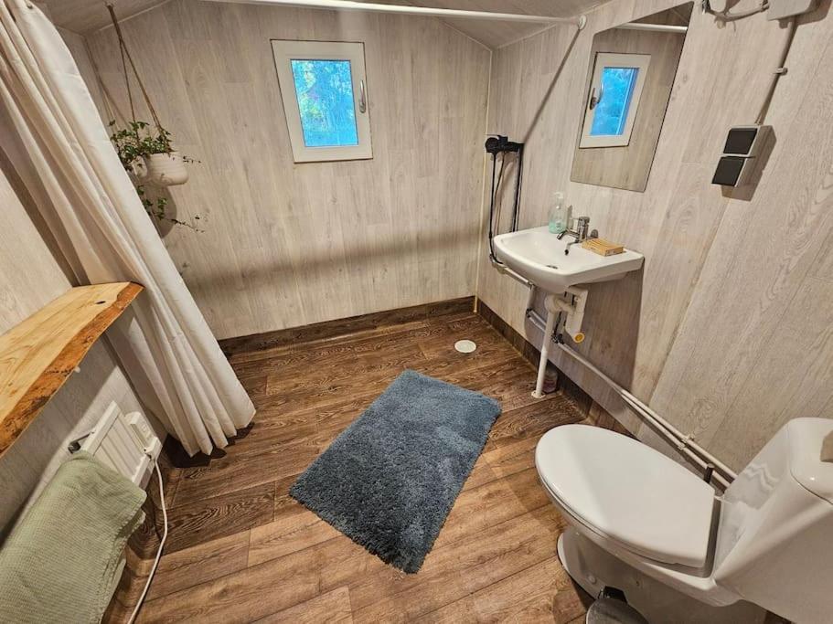 Simple room on eco farm in peaceful nature - Housity