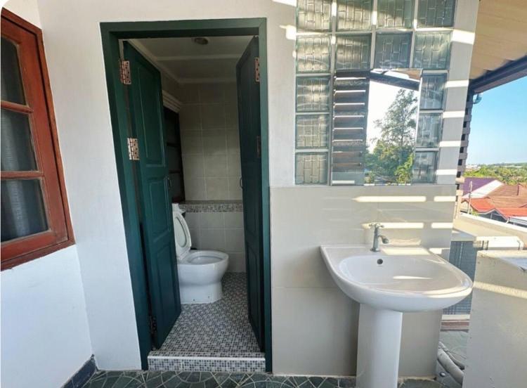 Mona House Hotel - Housity