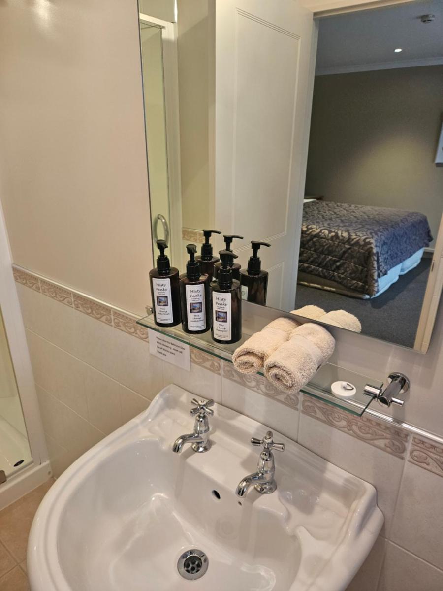 Misty Peaks Guesthouse - Housity