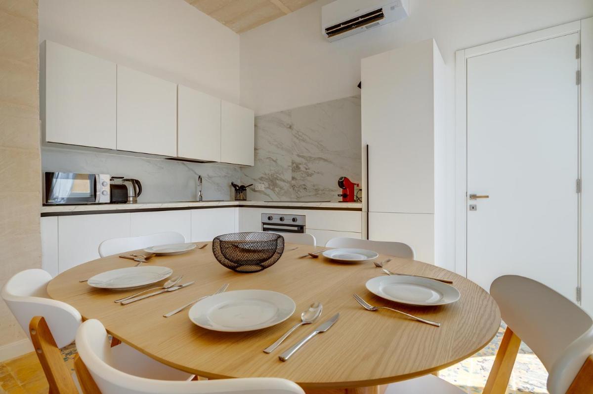 Exclusive Valletta Apartment with Historic Charm - Housity