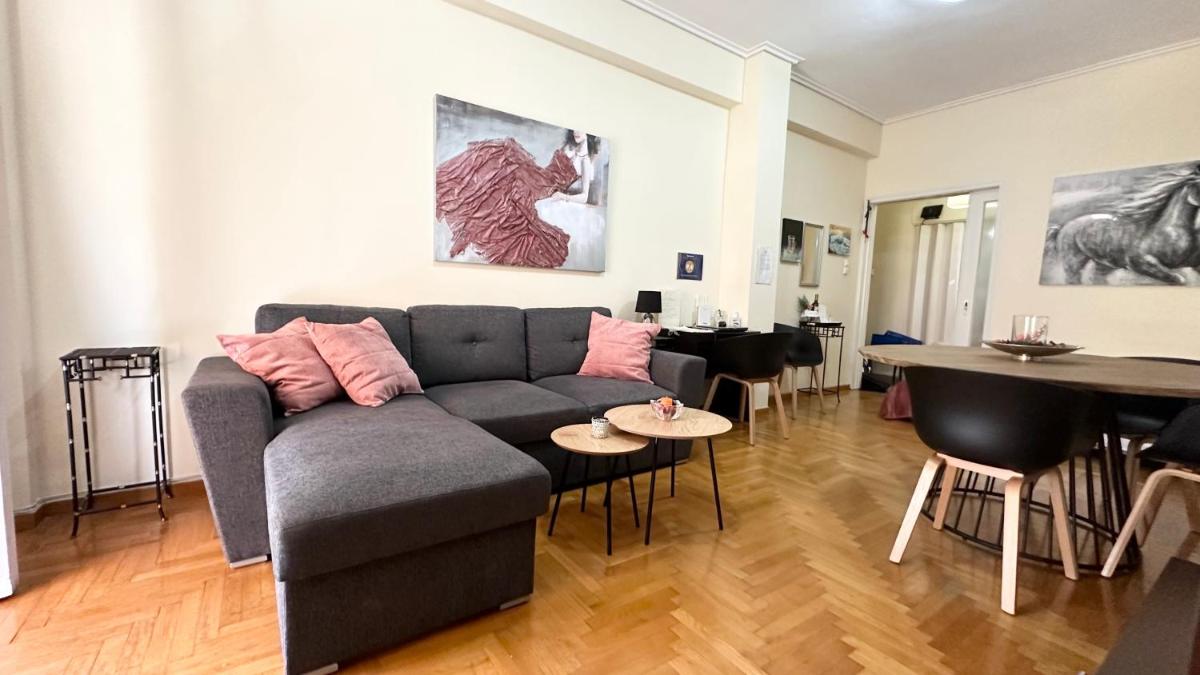 Harokopio Apartment in Athens - Housity