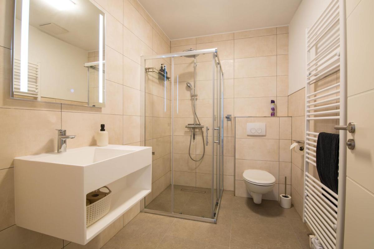 Luxury Zweibrücken Workers Rooms 2 - Housity