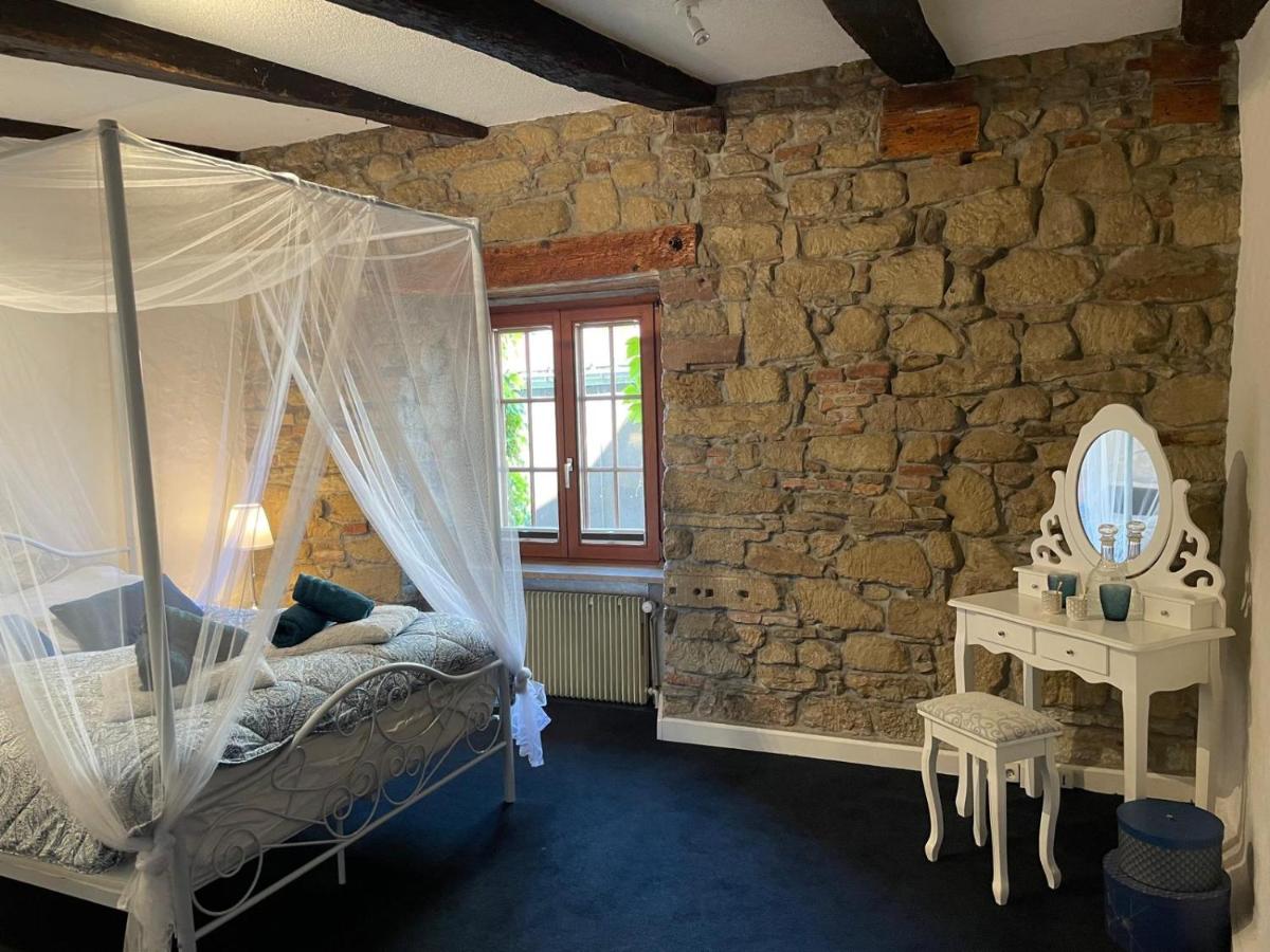 Maison de Charme "Le Moulin d'Hagenthal" - Chambre Romantique - Housity