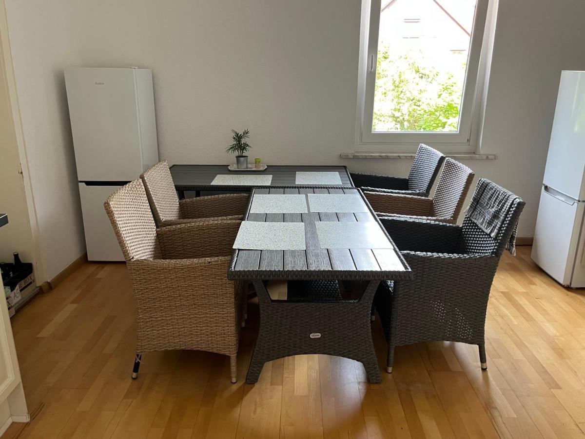 Eigenes Zimmer mit Bad-Pension - Housity