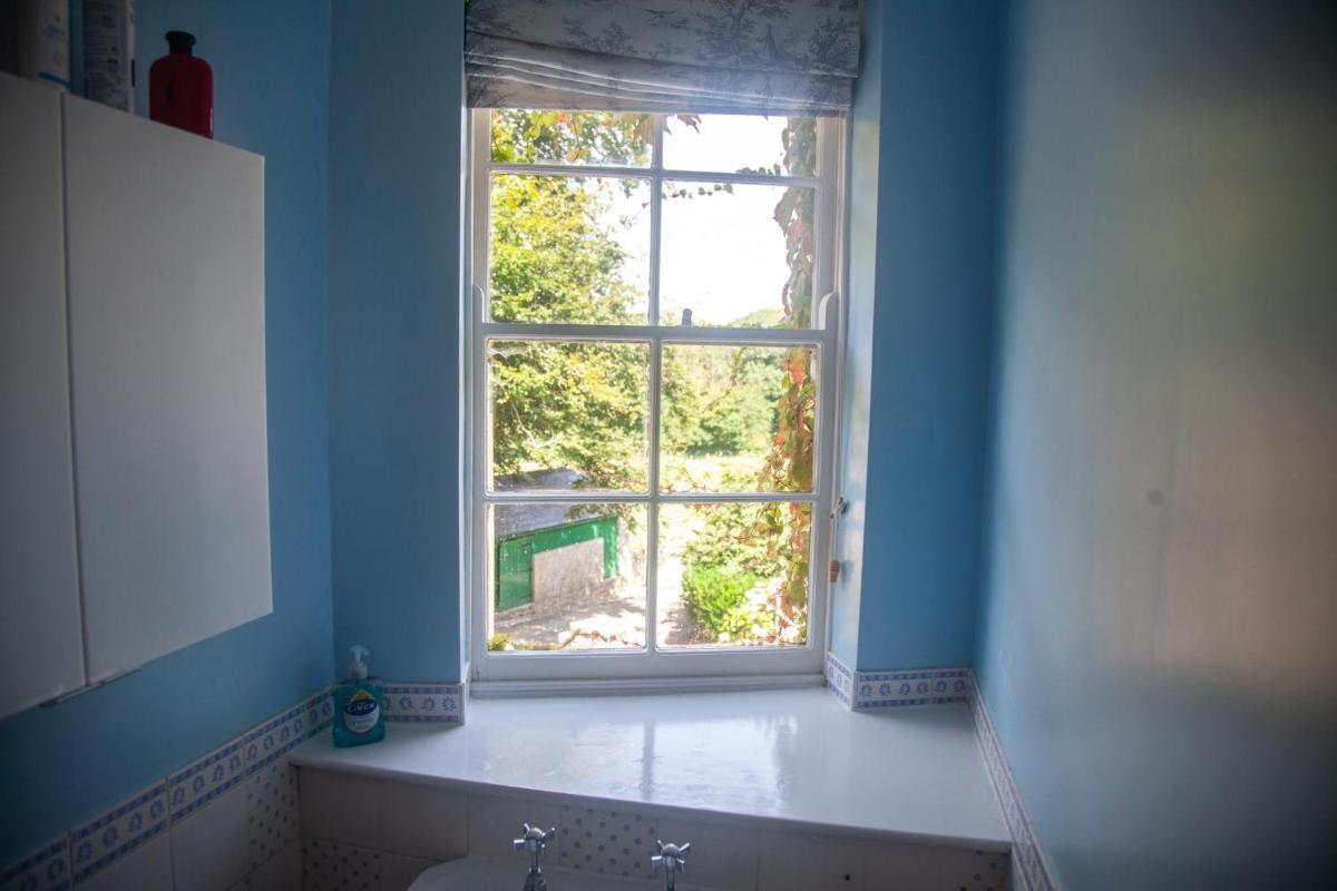 Clemenstone House B&B - Housity