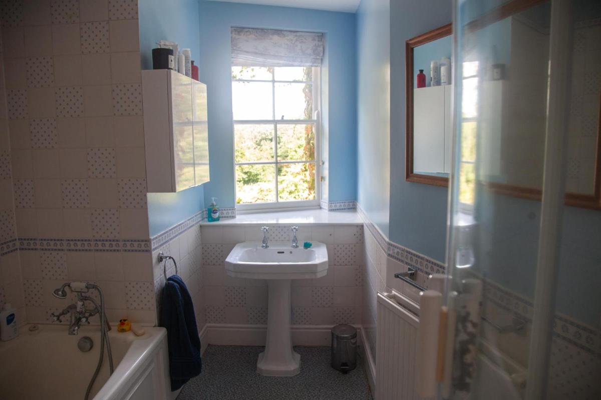Clemenstone House B&B - Housity