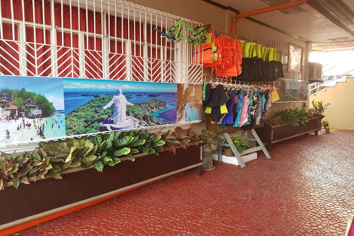 FNT Transient House near Hundred Islands - Housity