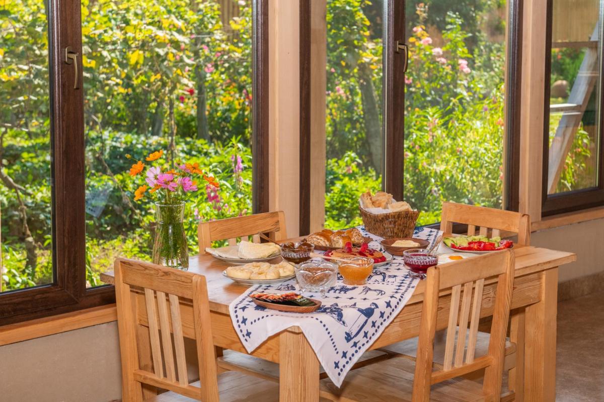 Alvani Inn - Housity