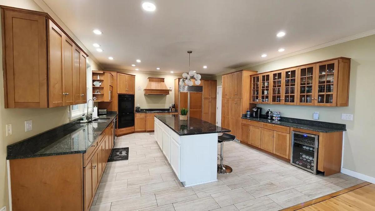 Waterfront Oneida Lake Lux House! - Housity
