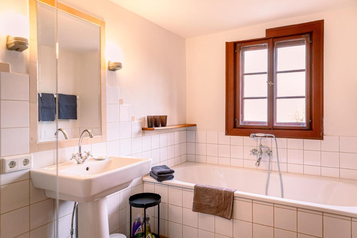 Hotel Stadthaus Arnstadt - Housity