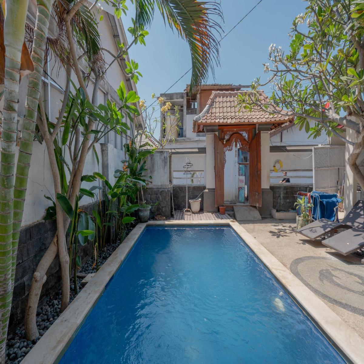Gili White Bamboo Resort - Housity