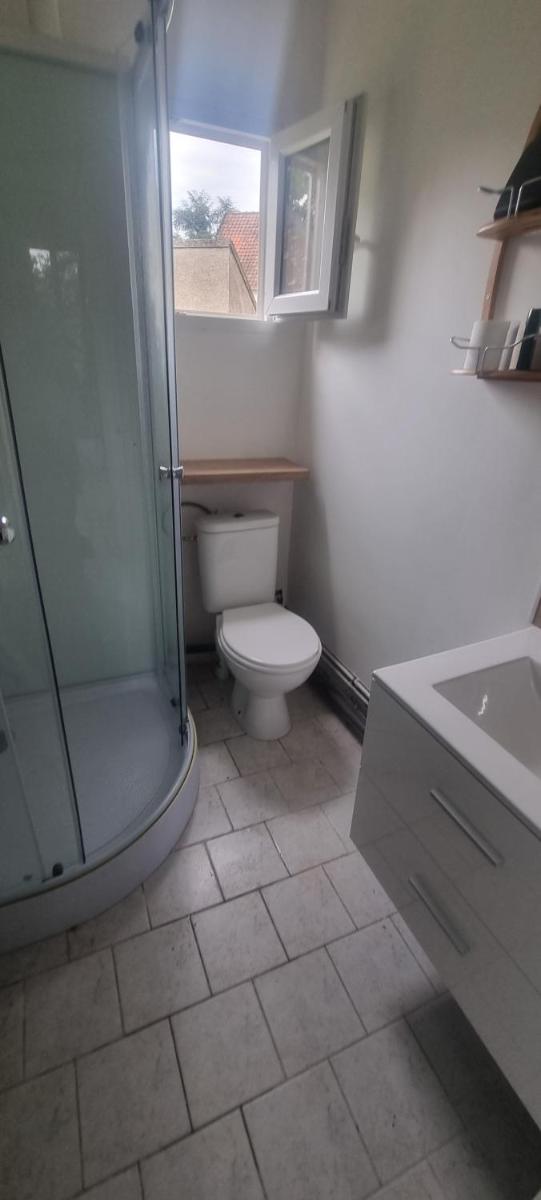 le 52 guesthouse - Housity
