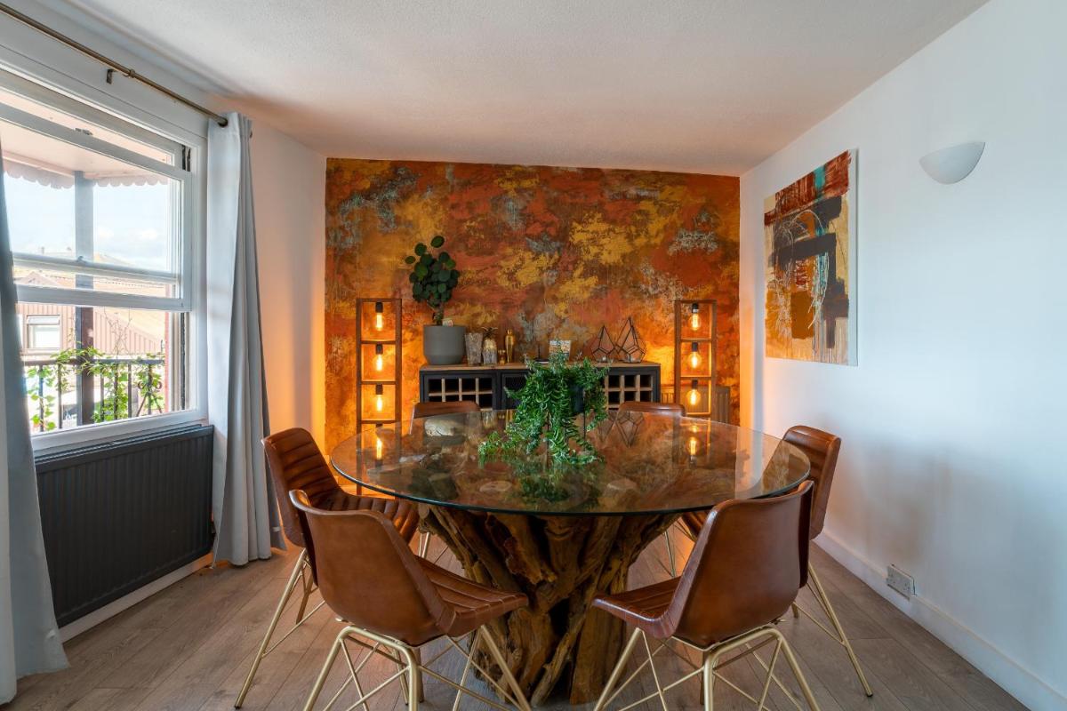 Crab Shack Apartments - Stylish back beach duplex apartment, Teignmouth - Housity