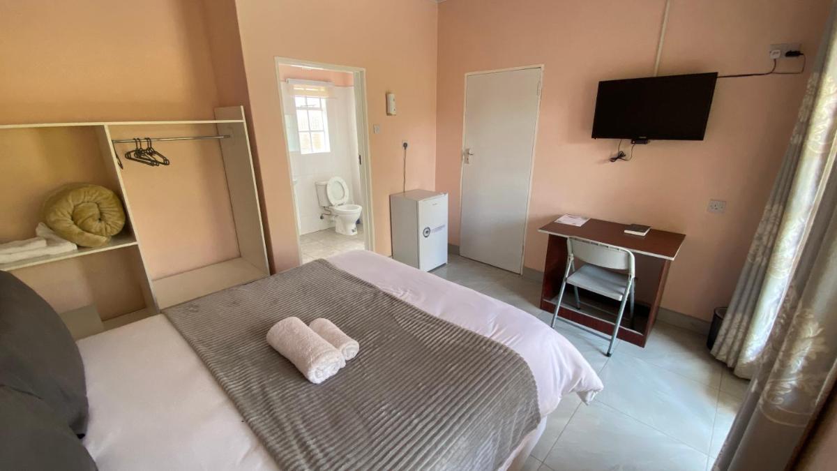Lynns Guest House - Housity