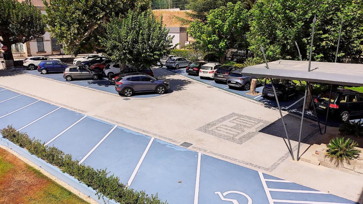 A vizinhança circundante ou próxima do hotel