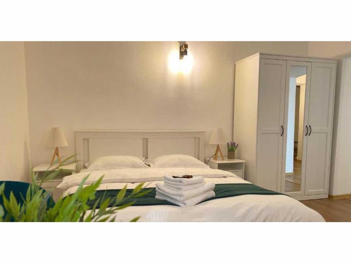 Petra Aparthotel la Poarta Schei BV - Housity