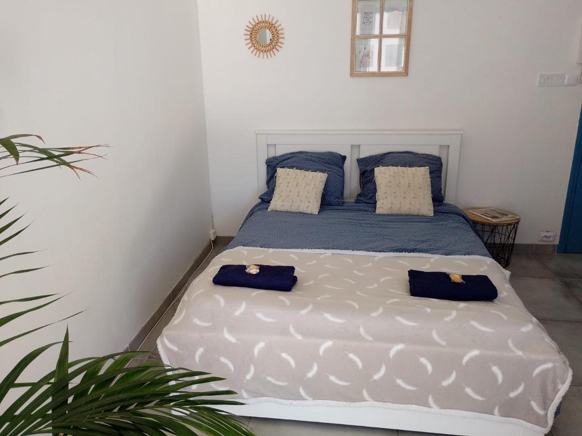 Cannes Pointe Croisette studio plage 2 min à Pieds - Housity