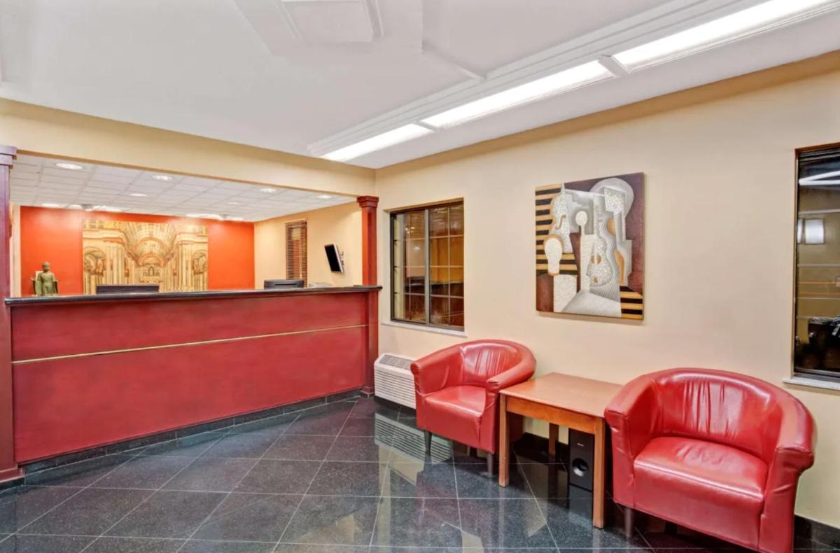 Economy Inn Jax-OP - Housity