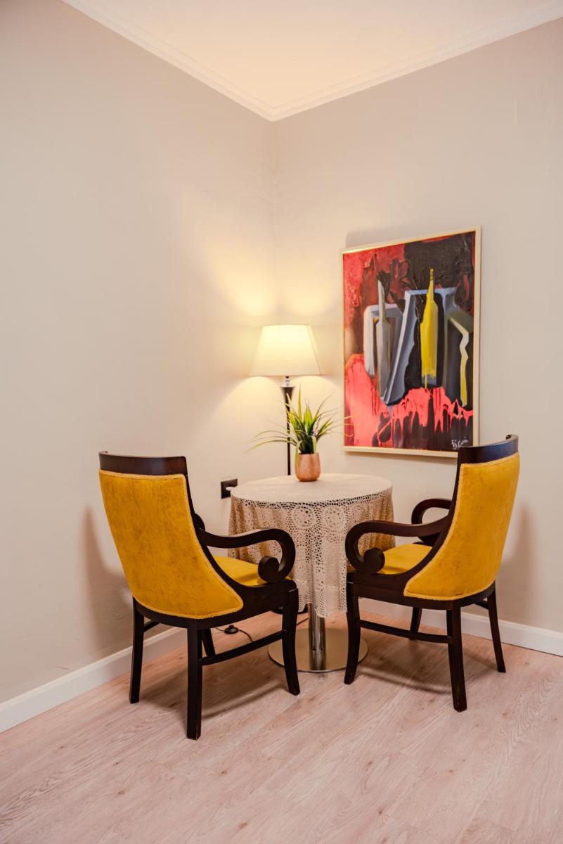 Bejart Apartment 3 - Housity