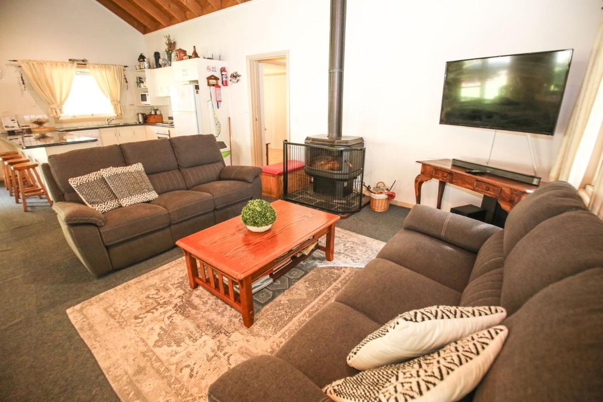 Camellia Lodge - Housity