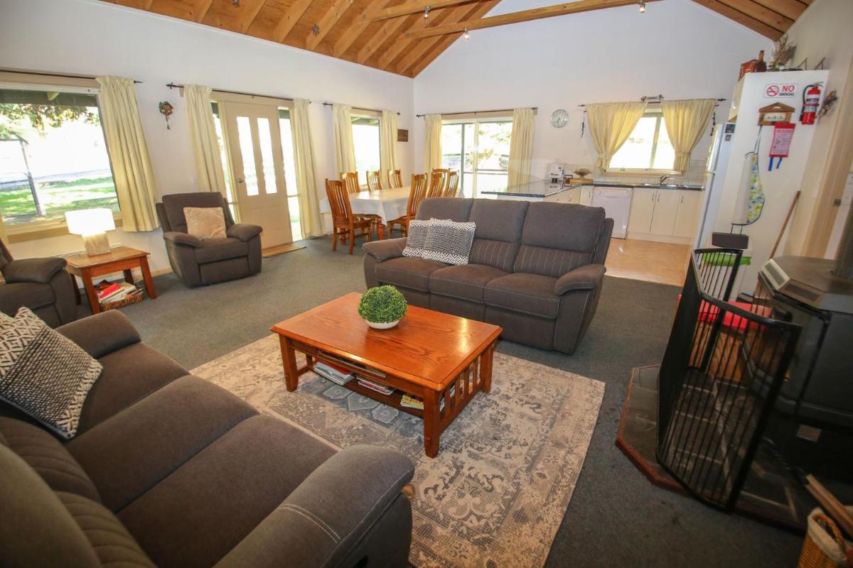 Camellia Lodge - Housity