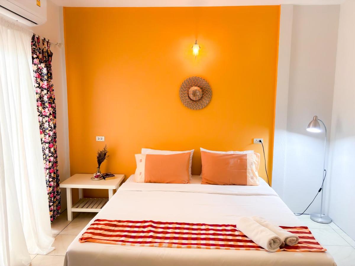 Les Fleurs House - Housity