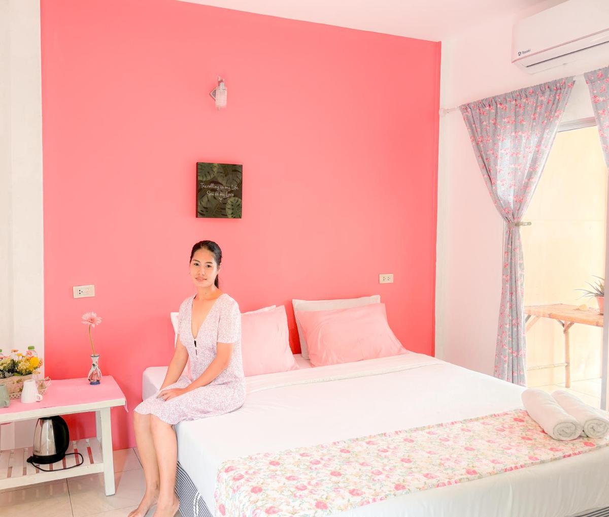 Les Fleurs House - Housity