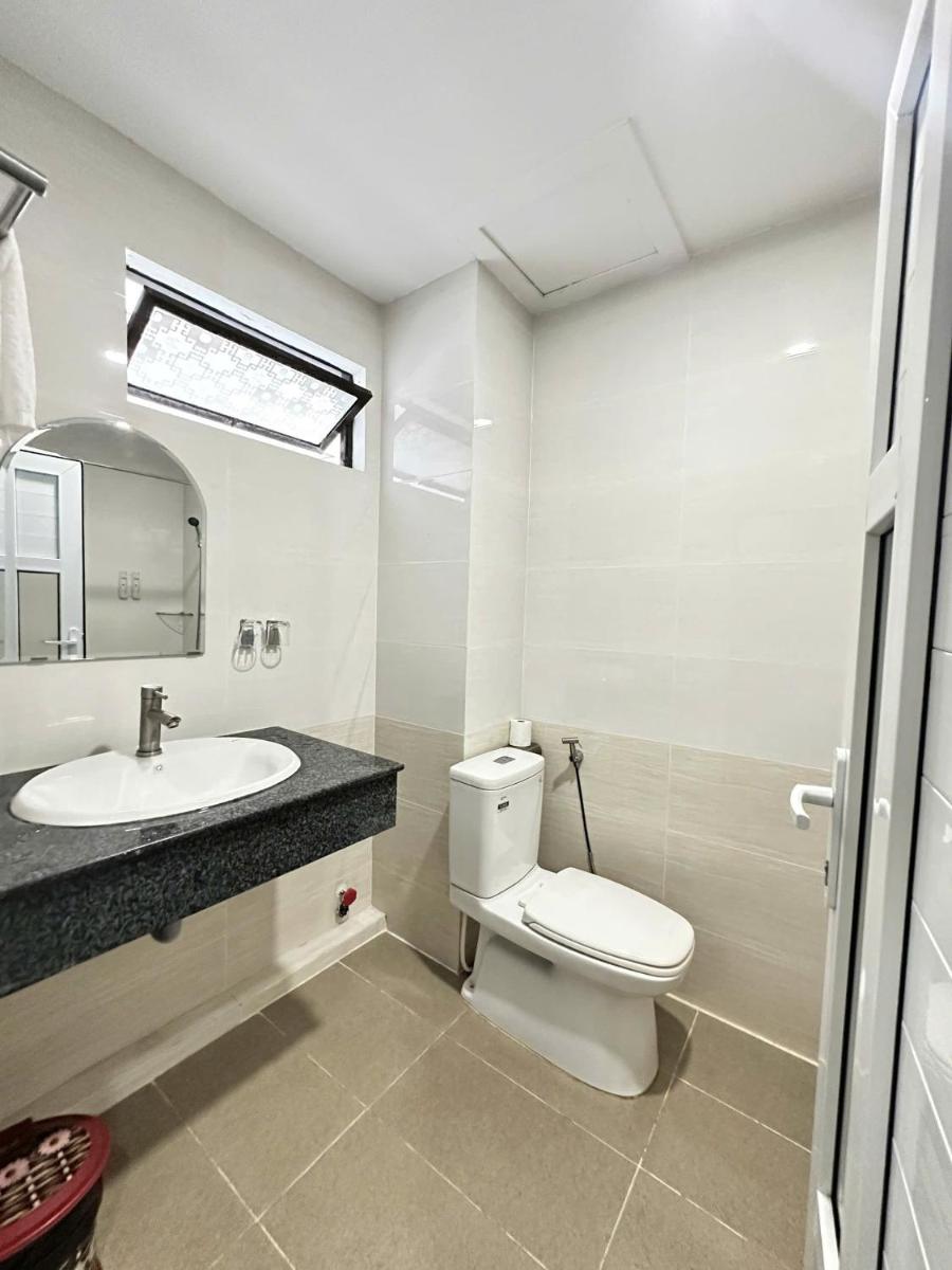 Rich Hotel - Housity