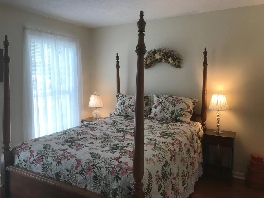 Three Springs - Housity